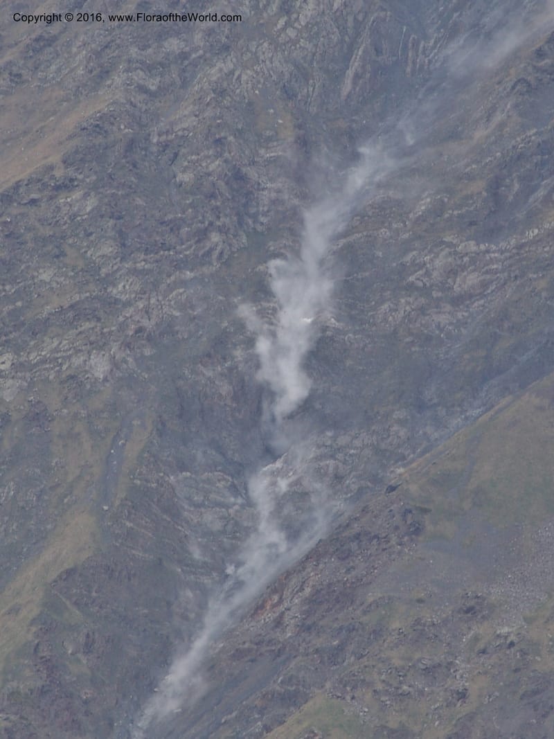 Georgia. Rock-slide, in  progress. Kazbegi . Trail-road to Sameba Church. 2 Jun 05. 459 (1).jpg