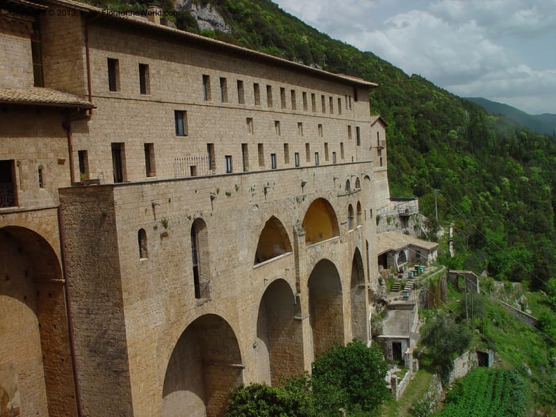The upper monastery, Subiaco. Abruzzo, Italy. 11 May 02. (3).jpg